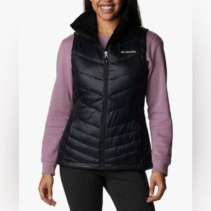 Columbia Women's black Puffer Vest Small